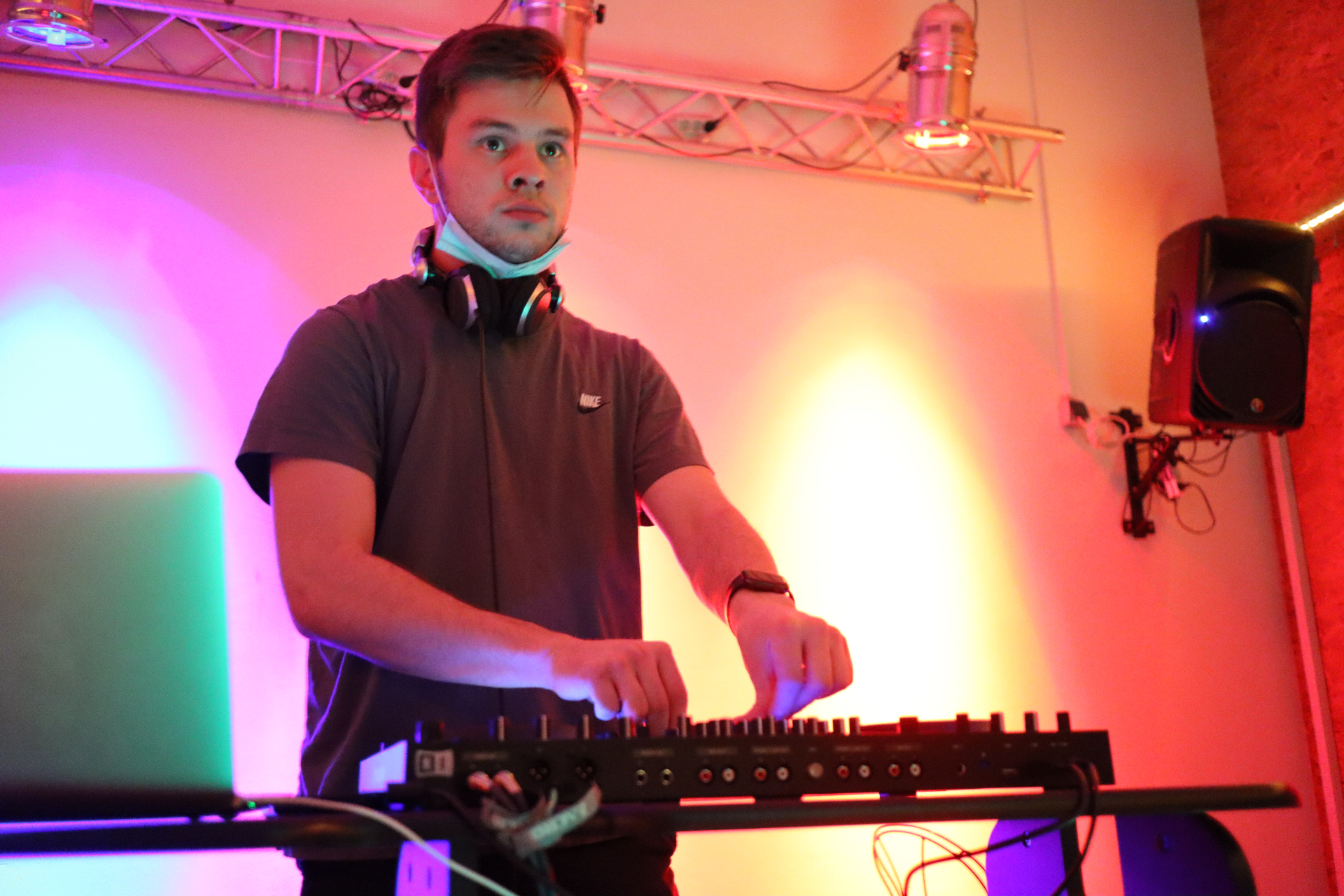 DJ am Pult im Chilly
